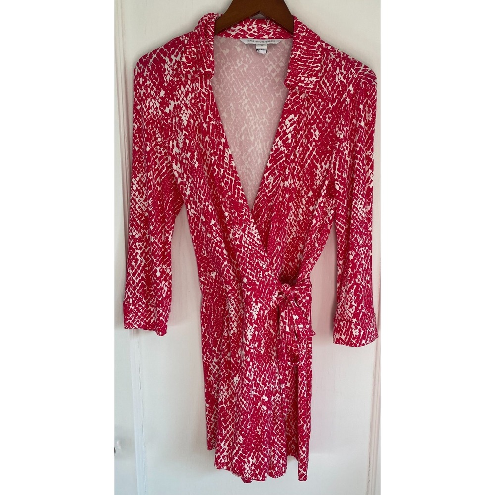 NWOT Diane‎ Von Furstenberg Bright Pink Celeste Wrap Snake Python Print Size 12